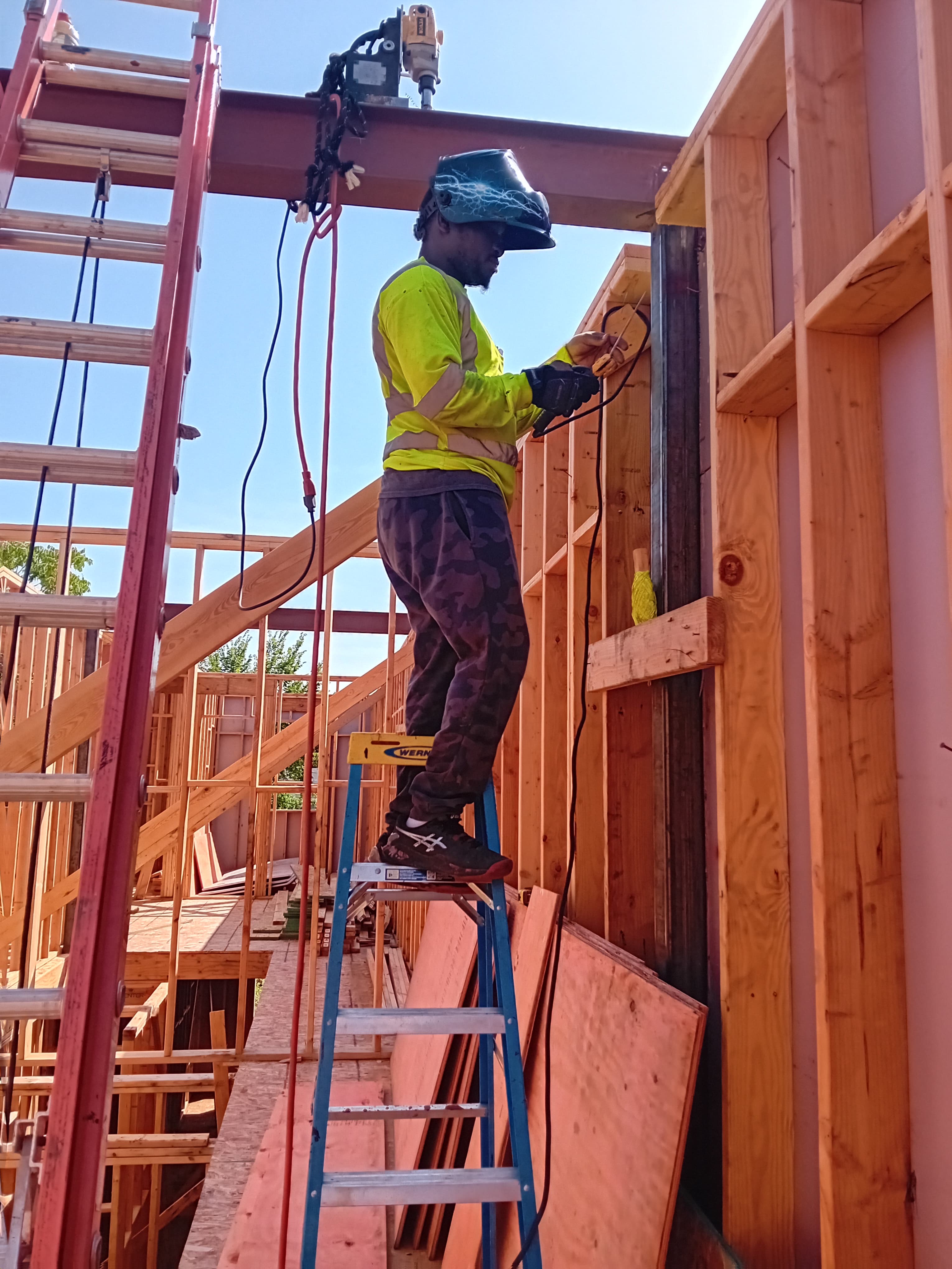 Building Steel Connection Welding